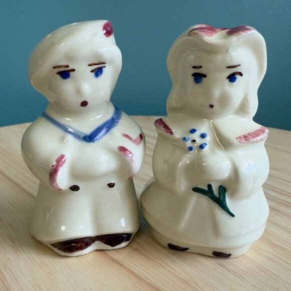 Vintage Shawnee 1930s Sailor Boy + Girl Ceramic Salt Pepper Shakers Set - Picture 1 of 9